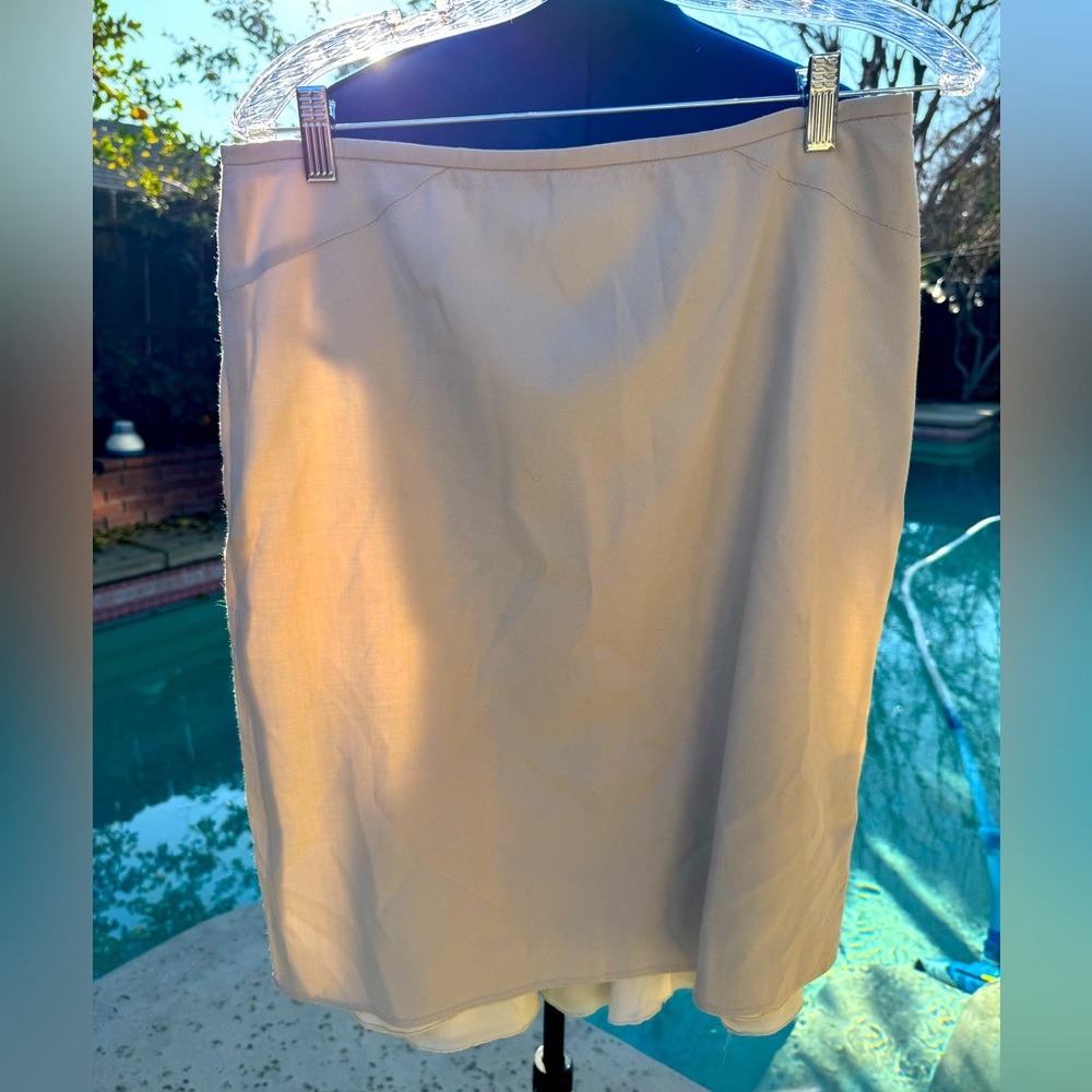 Armani Colezzioni Size L Cream Fishtail Pencil Skirt